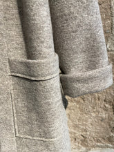 Lade das Bild in den Galerie-Viewer, Mantel aus Wirkloden