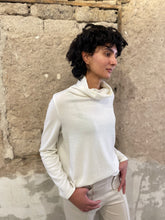 Lade das Bild in den Galerie-Viewer, Merinopullover Rolli Légère