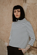 Lade das Bild in den Galerie-Viewer, Vokuhila Oberteil Ringel mit Turtleneck