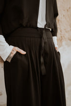 Lade das Bild in den Galerie-Viewer, Hose Zürich extra weite Beine