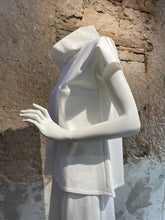 Lade das Bild in den Galerie-Viewer, Oberteil mit halsfernem Stehkragen