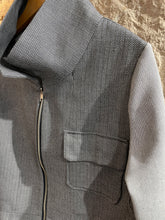 Lade das Bild in den Galerie-Viewer, Kurzjacke Schwarz/Weiss mit Reißverschluss in Bio Baumwolle