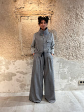 Lade das Bild in den Galerie-Viewer, Kurzjacke Schwarz/Weiss mit Reißverschluss in Bio Baumwolle