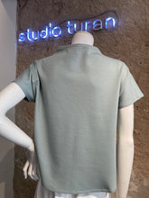 Lade das Bild in den Galerie-Viewer, Cropped Oberteil