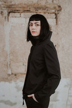 Lade das Bild in den Galerie-Viewer, Jacke Zürich kastig geschnitten