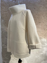 Lade das Bild in den Galerie-Viewer, Jacke aus Wirkloden