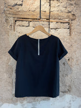 Lade das Bild in den Galerie-Viewer, Oberteil Crinkle kastig geschnitten, offwhite