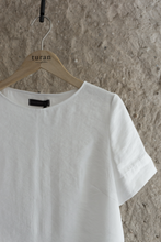 Lade das Bild in den Galerie-Viewer, Oberteil Crinkle kastig geschnitten, offwhite