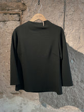 Lade das Bild in den Galerie-Viewer, Oberteil Turtleneck mit Schlitz