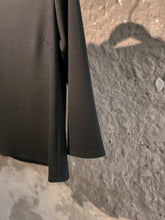 Lade das Bild in den Galerie-Viewer, Oberteil Turtleneck mit Schlitz