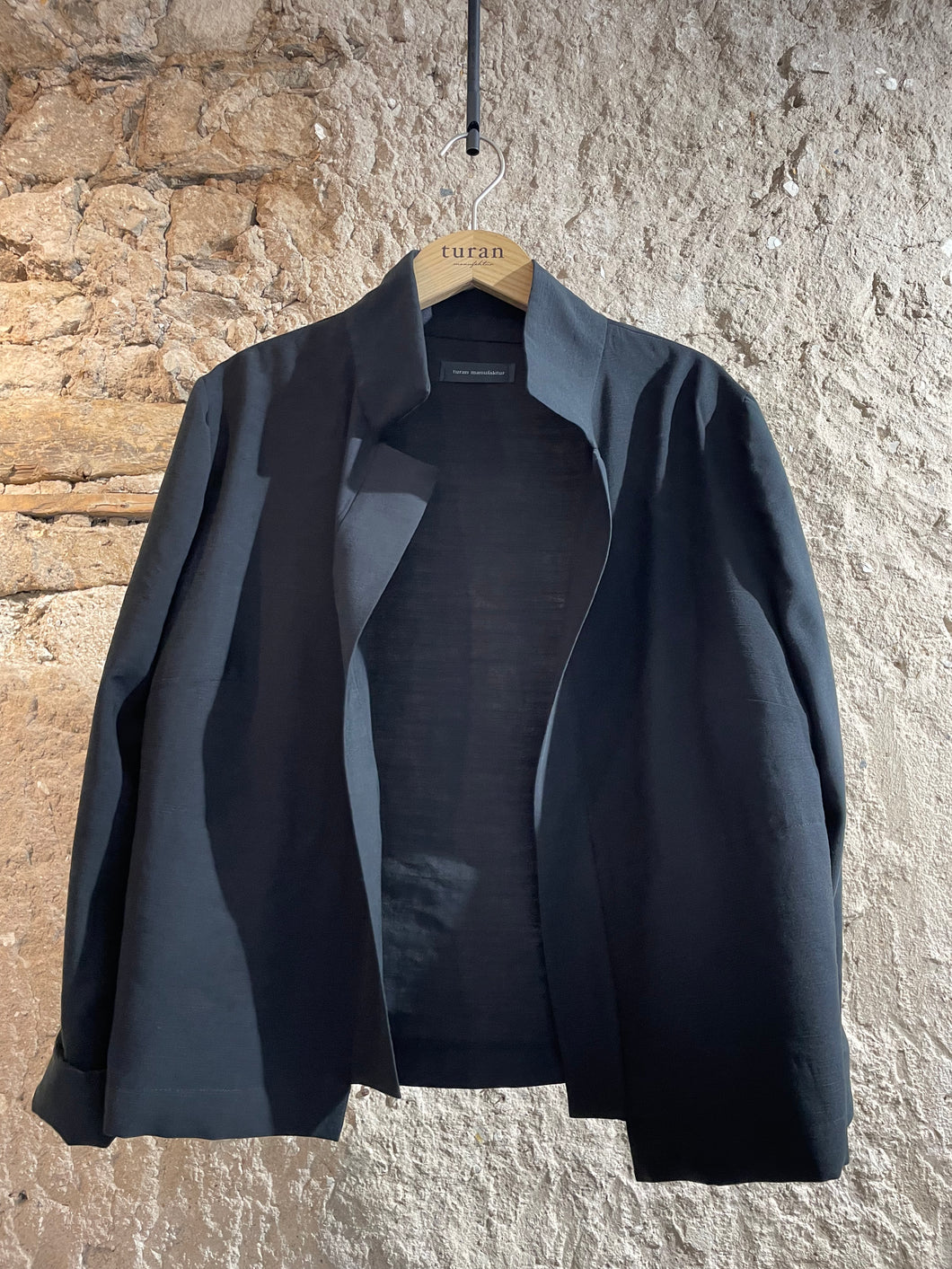 Blazer offen geschnitten in schwarz