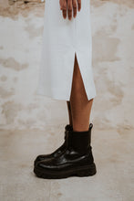 Lade das Bild in den Galerie-Viewer, Schmaler Rock mit Gummiband in offwhite
