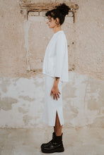 Lade das Bild in den Galerie-Viewer, Schmaler Rock mit Gummiband in offwhite
