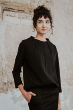 Lade das Bild in den Galerie-Viewer, Oberteil mit Tunnelzug
