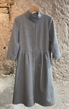 Lade das Bild in den Galerie-Viewer, Mantelkleid aus Biobaumwolle
