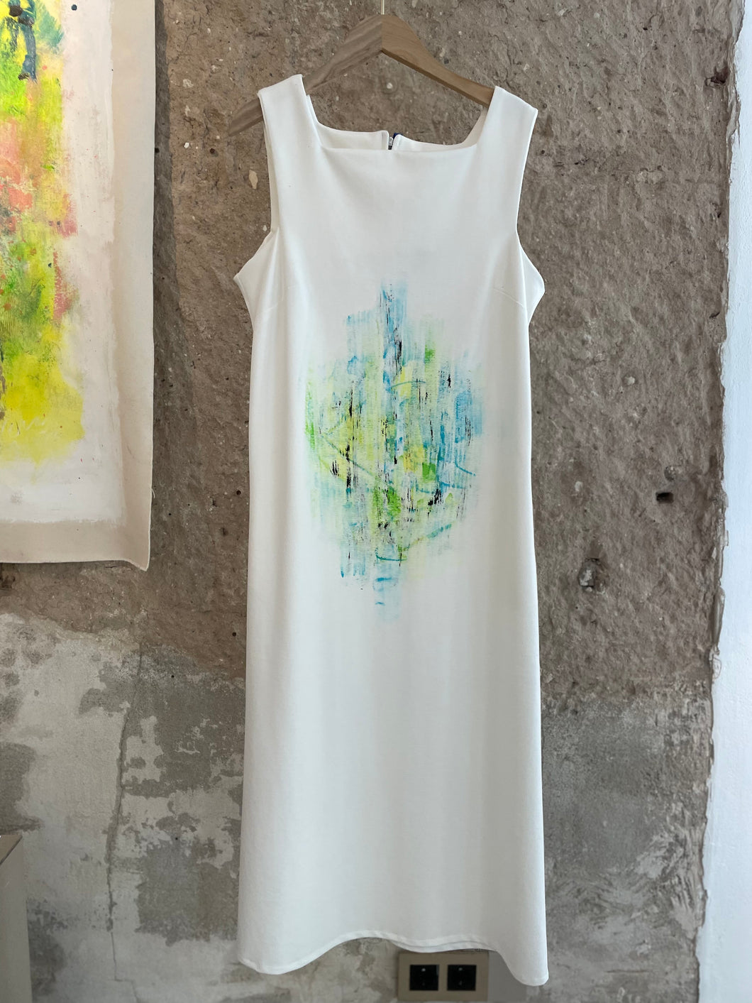 Kleid mit Handmalerei, offwhite