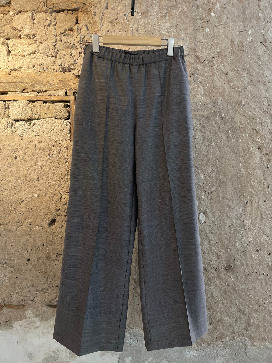 Marlenehose mit Gummibund braun meliert